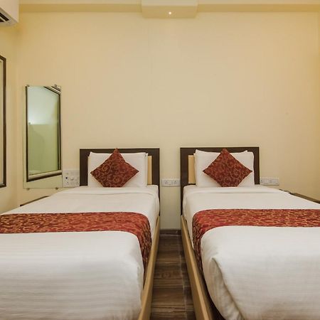 Super Hotel O Divine Residency Near Phoenix Marketcity Мумбаи Экстерьер фото