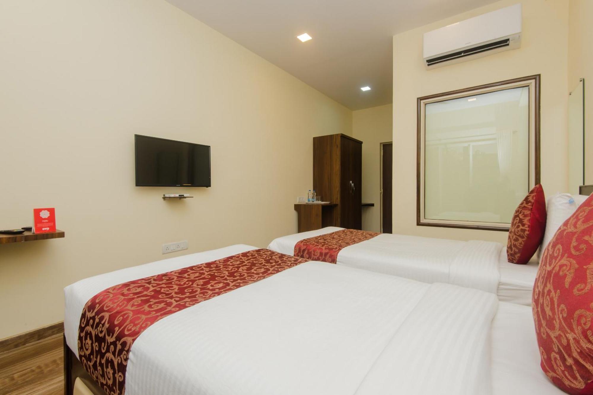 Super Hotel O Divine Residency Near Phoenix Marketcity Мумбаи Экстерьер фото