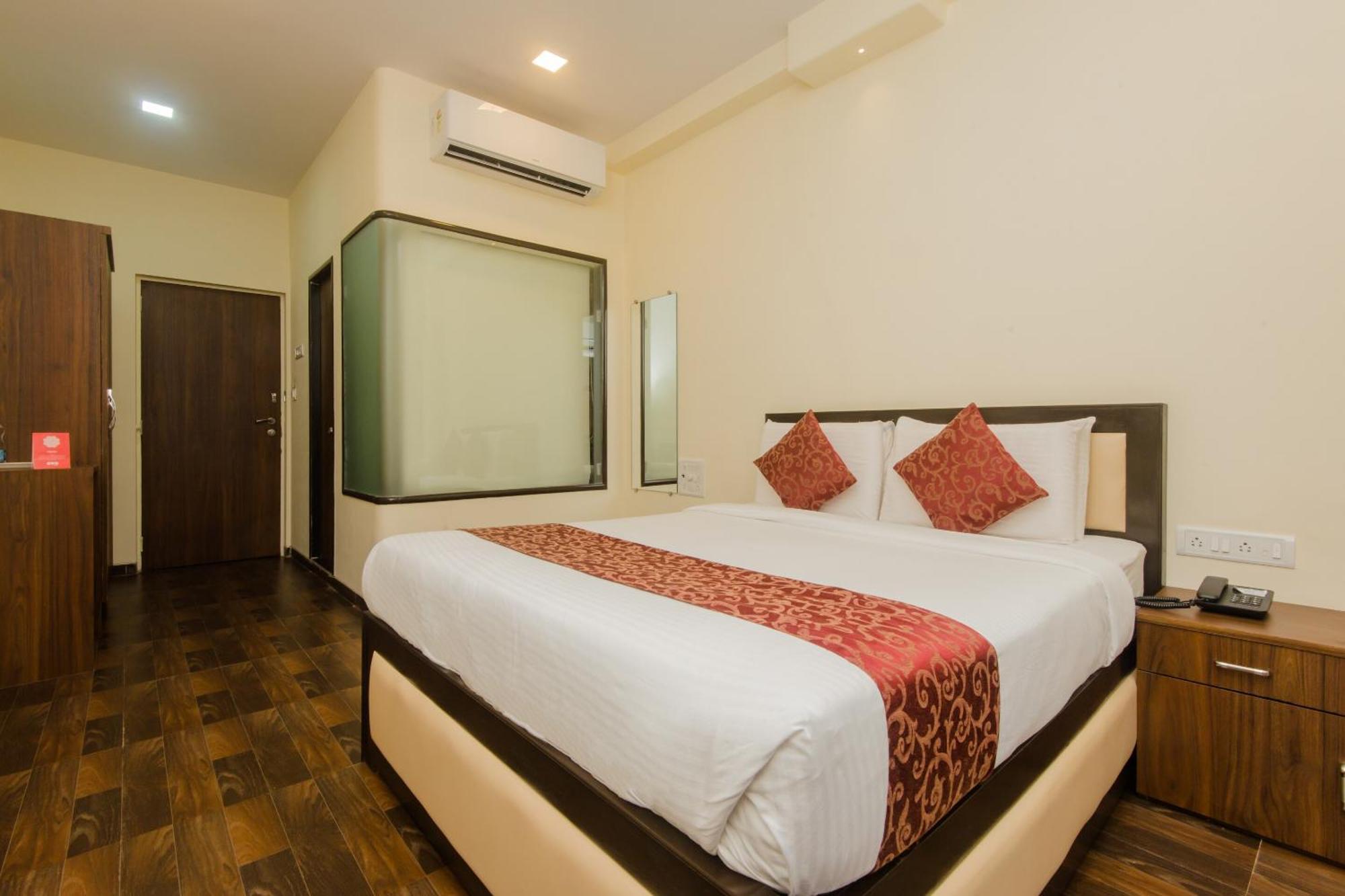 Super Hotel O Divine Residency Near Phoenix Marketcity Мумбаи Экстерьер фото